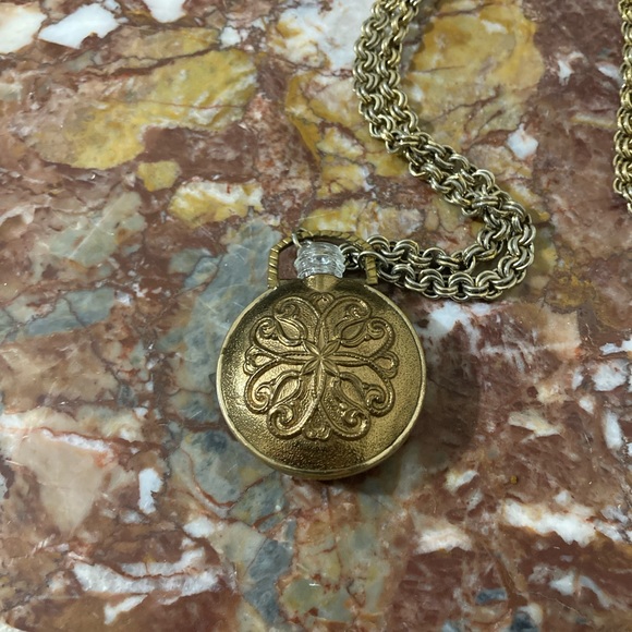 Vintage 1970s Avon Pocket Watch Pendant Perfume Bottle - Picture 6 of 9